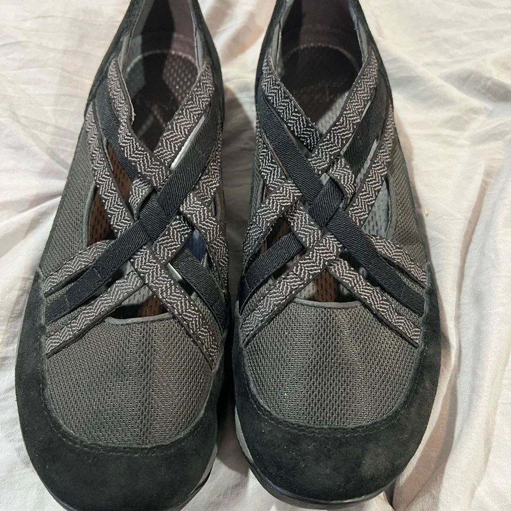 Dansko Gray Flats Modern Comfort Design